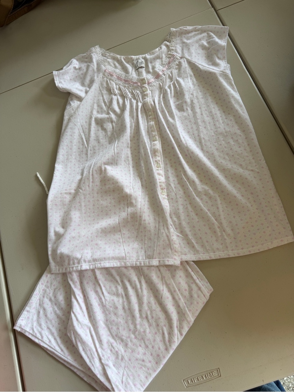 Women’s sz med pajamas